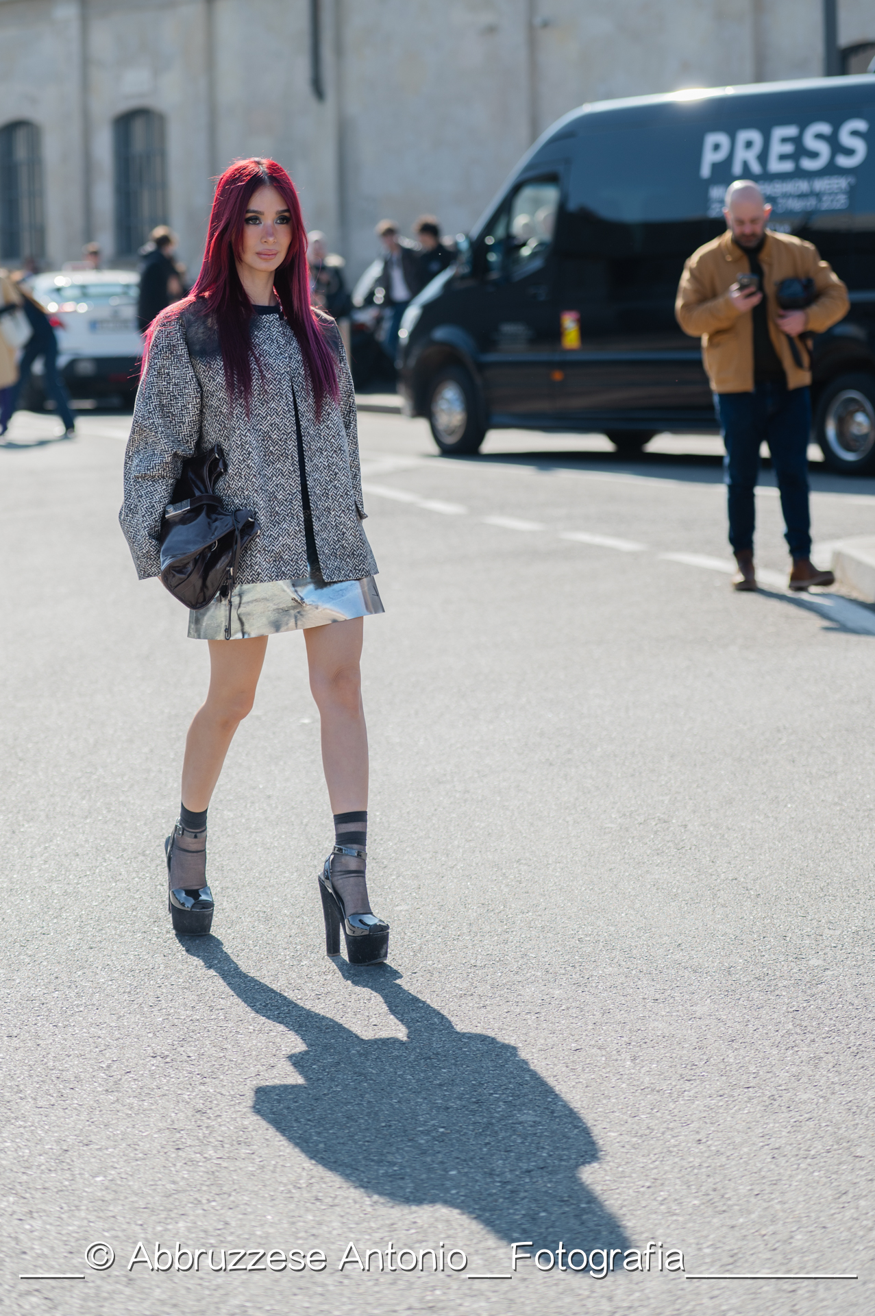 street style , all' arrivo gli ospiti della sfilata di Prada