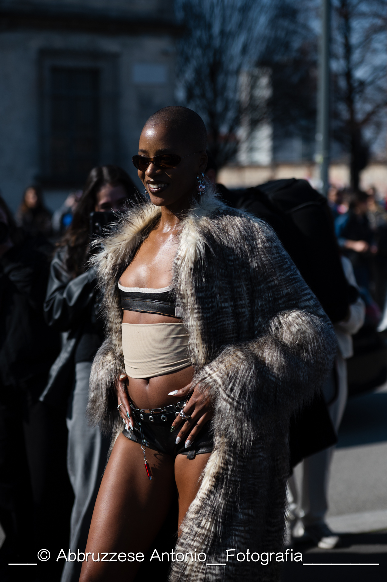 street style , all' arrivo gli ospiti della sfilata di Prada